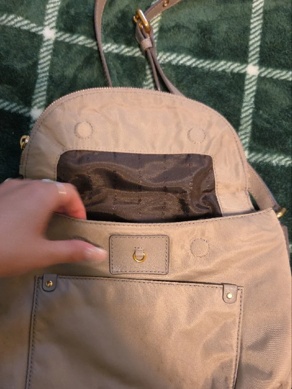 Marc By Marc Jacobs New York Taupe Crossbody Shoulder Bag Gold Hardware